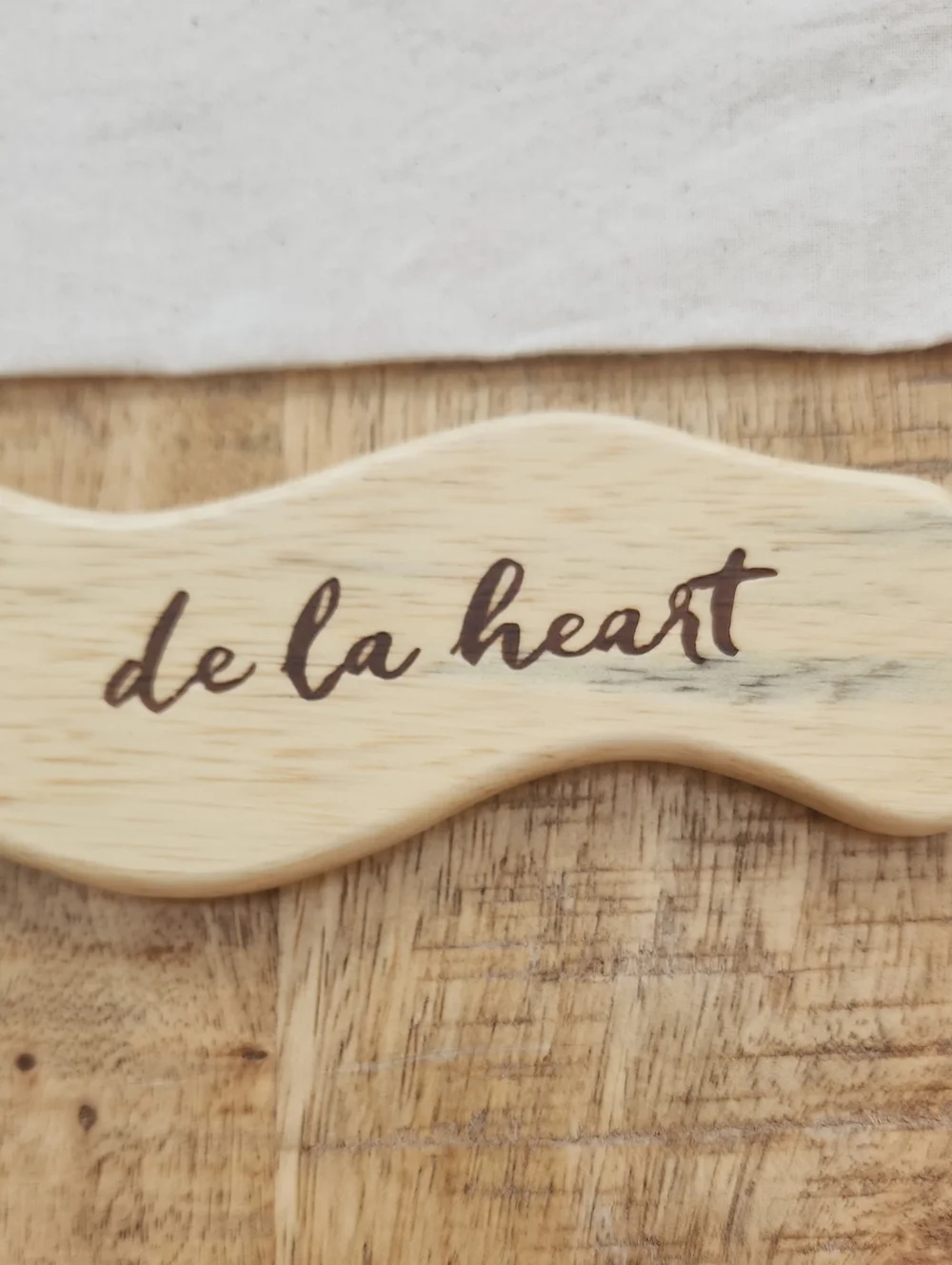 DE LA HEART The Body Tool Wood Lymphatic Tool And The Body Dry Brush With Bags